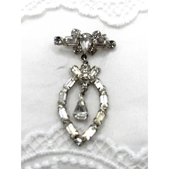 VTG Rhinestone Brooch Dangle Teardrops Silver Tone Sparkles - Picture 3 of 10